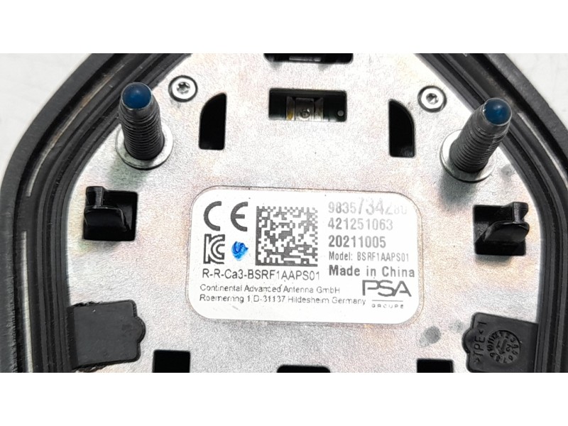 Recambio de antena para citroen c4 lim. 1.2 12v e-thp referencia OEM IAM 9835734280  