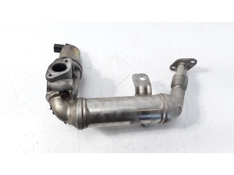 Recambio de valvula egr para kia cee´d 1.6 crdi cat referencia OEM IAM 284102A120  