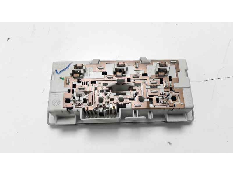 Recambio de luz interior para chevrolet cruze lt referencia OEM IAM 13285096  