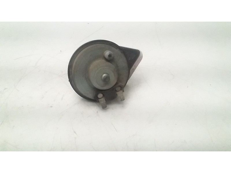 Recambio de claxon para mercedes-benz clase b (w245) 2.0 cdi cat referencia OEM IAM 703881165  