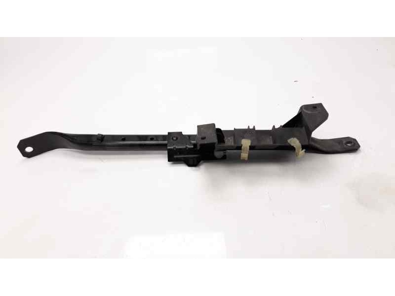 Recambio de travesaño inferior para alfa romeo stelvio (630) super q4 referencia OEM IAM A6117K  