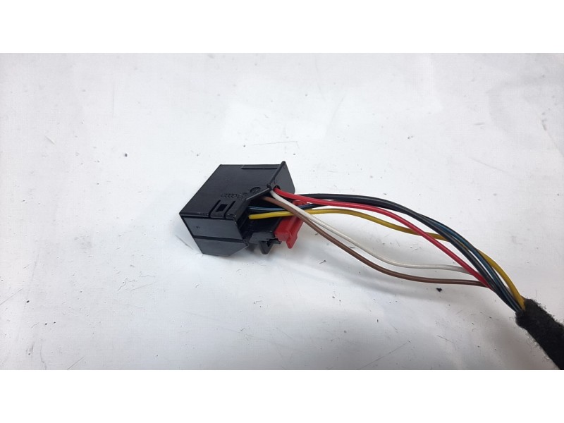 Recambio de retrovisor izquierdo para audi a1 (8x) ambition referencia OEM IAM 8X1857409R 1050242012 