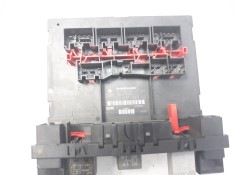 CAJA RELES / FUSIBLES 3C093749AE 