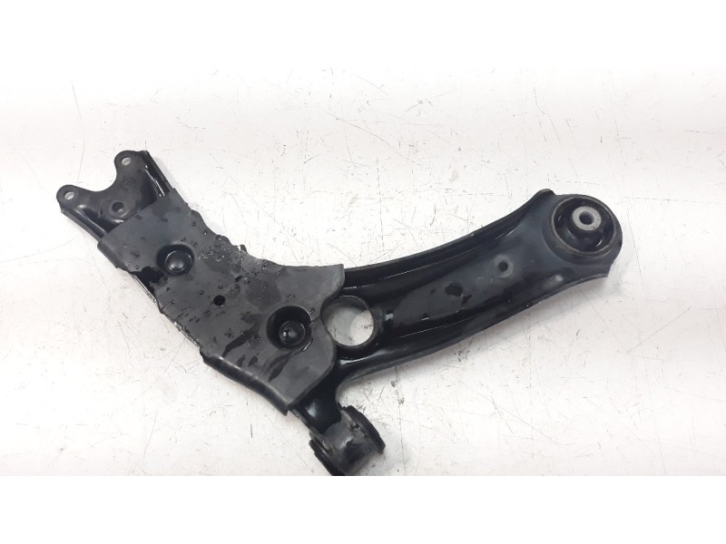 Recambio de brazo suspension inferior delantero izquierdo para volkswagen passat variant (cb5) 2.0 tdi referencia OEM IAM 3Q0407