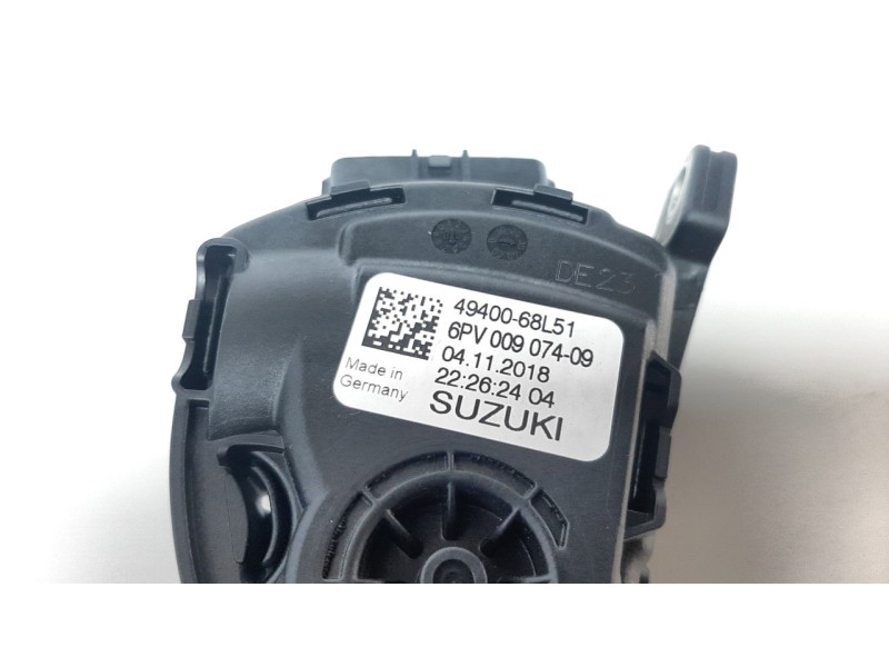 Recambio de potenciometro pedal para suzuki vitara 1.4 16v boosterjet cat referencia OEM IAM 4940068L51  