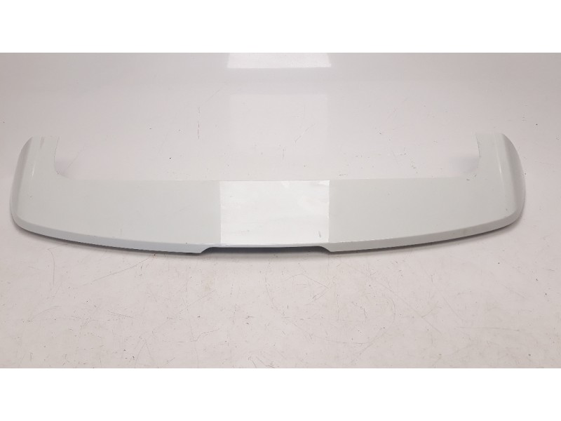 Recambio de aleron trasero para opel mokka 1.7 16v cdti referencia OEM IAM 95978986  