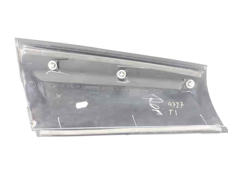 Recambio de molduras traseras para mini mini (r56) cooper referencia OEM IAM 51137146101  