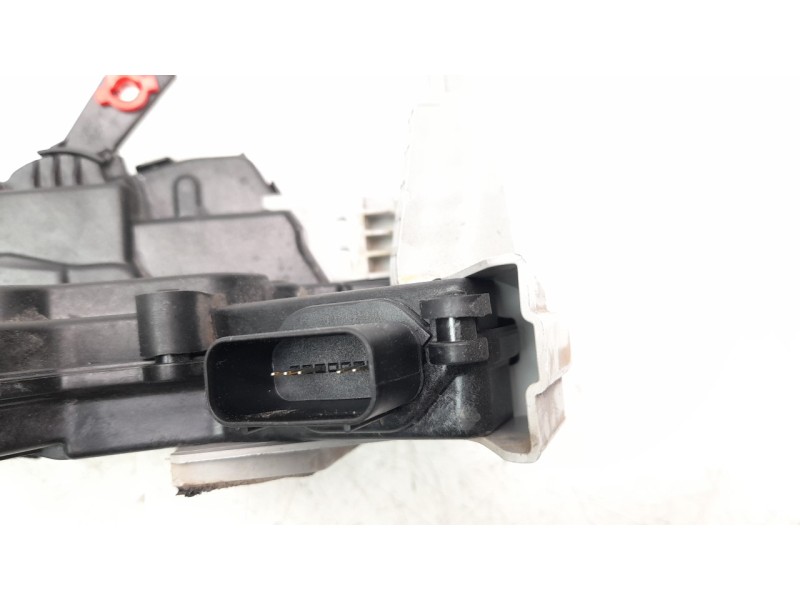 Recambio de cerradura puerta trasera derecha para hyundai kona 1.0 tgdi cat referencia OEM IAM 81420J9000  