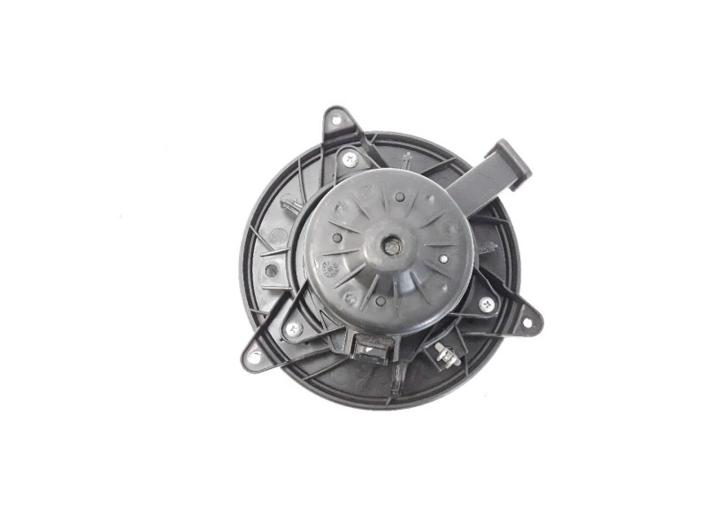 Recambio de ventilador calefaccion para chevrolet malibu 2.0 diesel cat referencia OEM IAM A121040745  