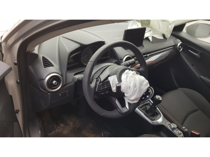 mazda 2 lim. () del año 2022