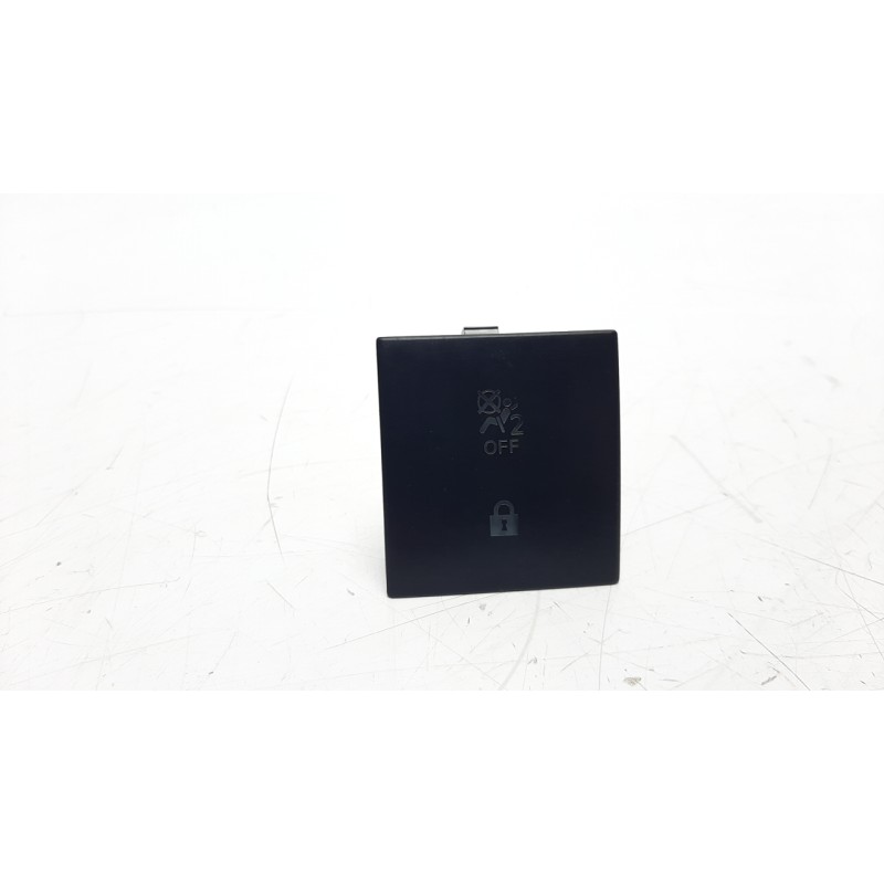 Recambio de pantalla multifuncion para nissan pulsar (c13) 1.2 16v cat referencia OEM IAM 250203ZL0A  