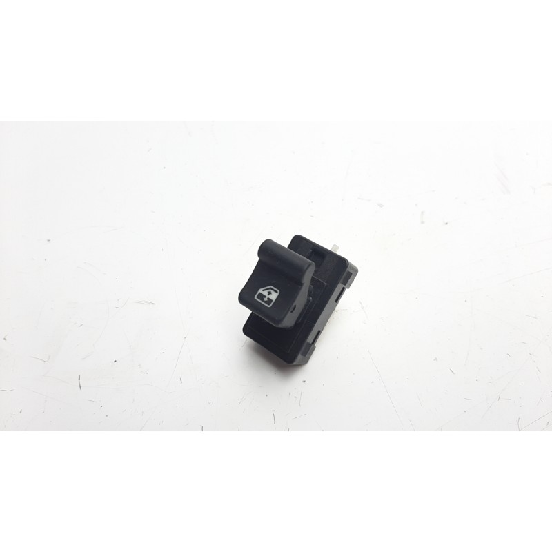 Recambio de mando elevalunas trasero derecho para fiat 500 x (334) 1.6 jtdm 16v referencia OEM IAM 30170844  