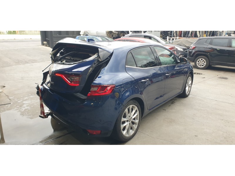 renault megane iv berlina 5p del año 2017