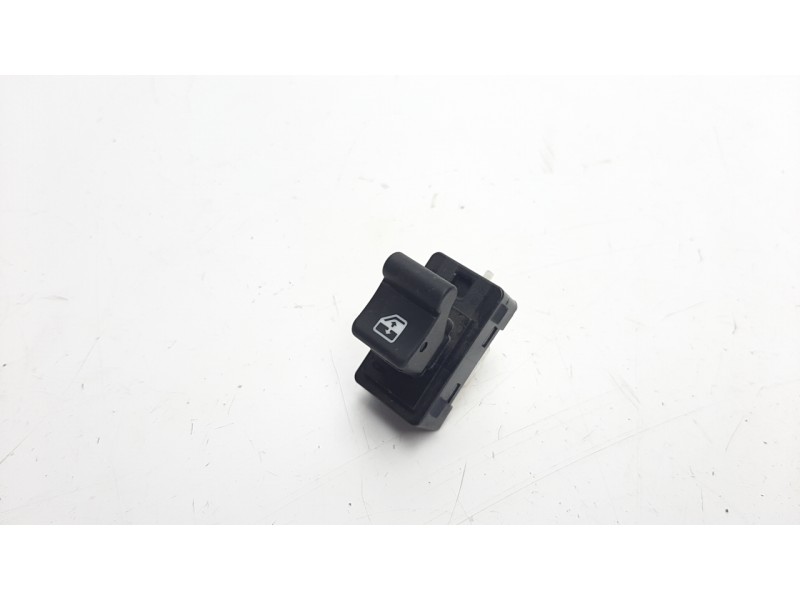 Recambio de mando elevalunas trasero izquierdo para fiat 500 x (334) 1.6 jtdm 16v referencia OEM IAM 30170844  