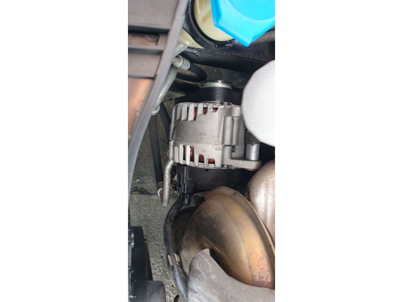 Recambio de alternador para audi a1 (8x) ambition referencia OEM IAM 03C903024K ALF470351 