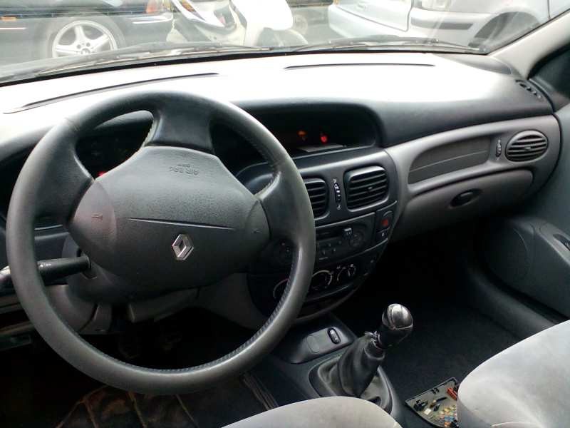 renault megane i coupe fase 2 (da..) del año 2000