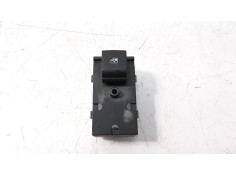 MANDO ELEVALUNAS TRASERO DERECHO 13305011 