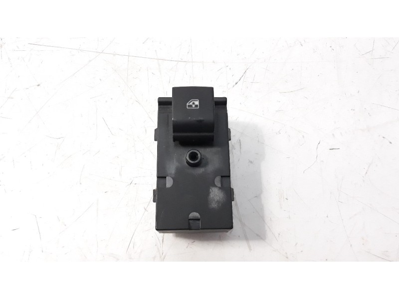 Recambio de mando elevalunas trasero derecho para opel mokka 1.7 16v cdti referencia OEM IAM 13305011  