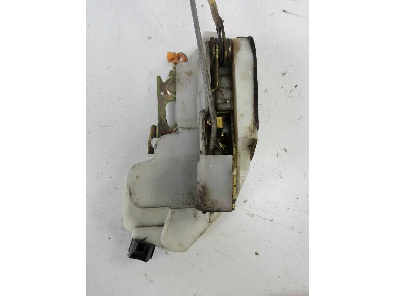 Recambio de cerradura puerta delantera izquierda para mitsubishi montero (v60/v70) 2.5 tdi sahel (3-ptas.) referencia OEM IAM   