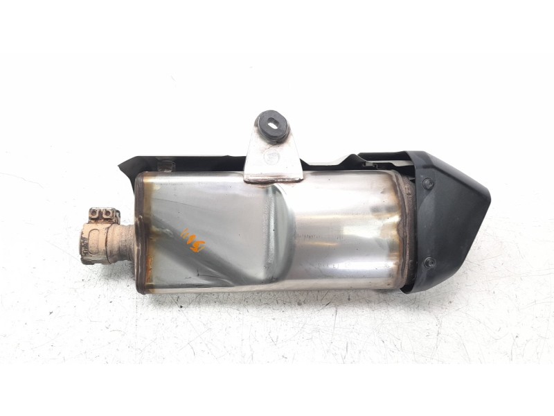 Recambio de silenciador trasero para honda africa twin referencia OEM IAM 18310MKSE20  