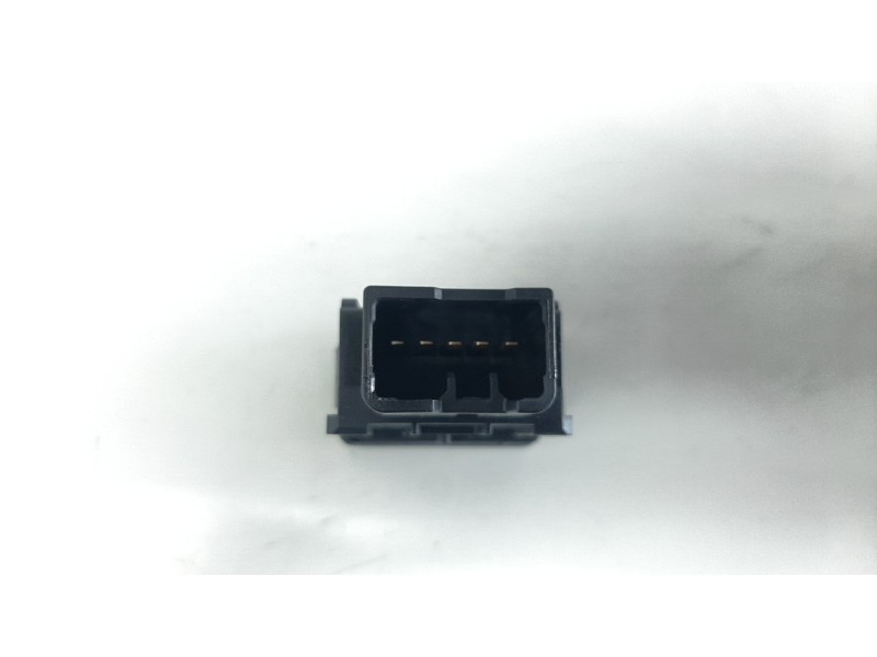 Recambio de interruptor para suzuki vitara 1.4 16v boosterjet cat referencia OEM IAM 3778061P00  