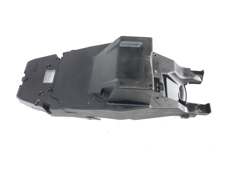 Recambio de moldura para bmw f 900 r referencia OEM IAM 46628396359  