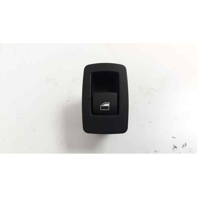 Recambio de mando elevalunas trasero derecho para bmw serie x1 (f48) sdrive18d advantage referencia OEM IAM 9208106  