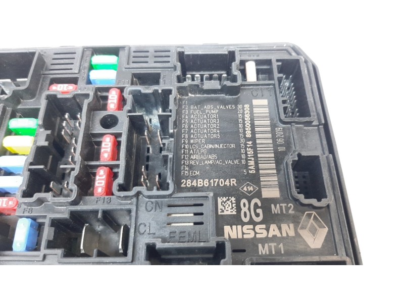 Recambio de caja reles / fusibles para renault clio v zen referencia OEM IAM 284B61704R  