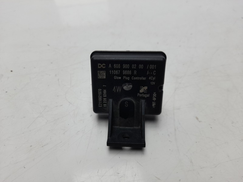 Recambio de caja precalentamiento para dacia logan ii comfort referencia OEM IAM 110679886R  