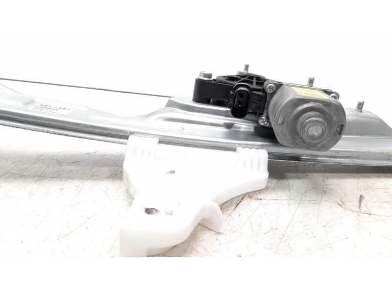 Recambio de elevalunas trasero izquierdo para hyundai kona 1.0 tgdi cat referencia OEM IAM 83401J9000  