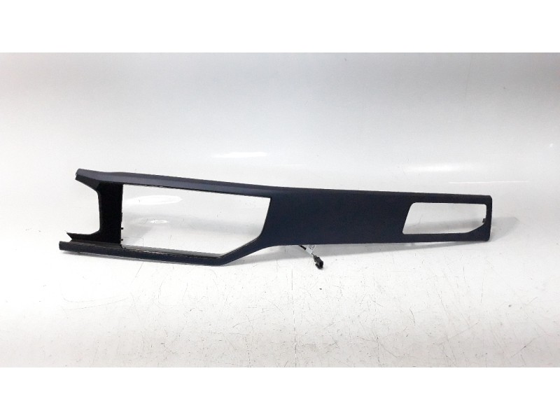 Recambio de moldura para volkswagen polo 1.0 tsi referencia OEM IAM 2G1858418AC  