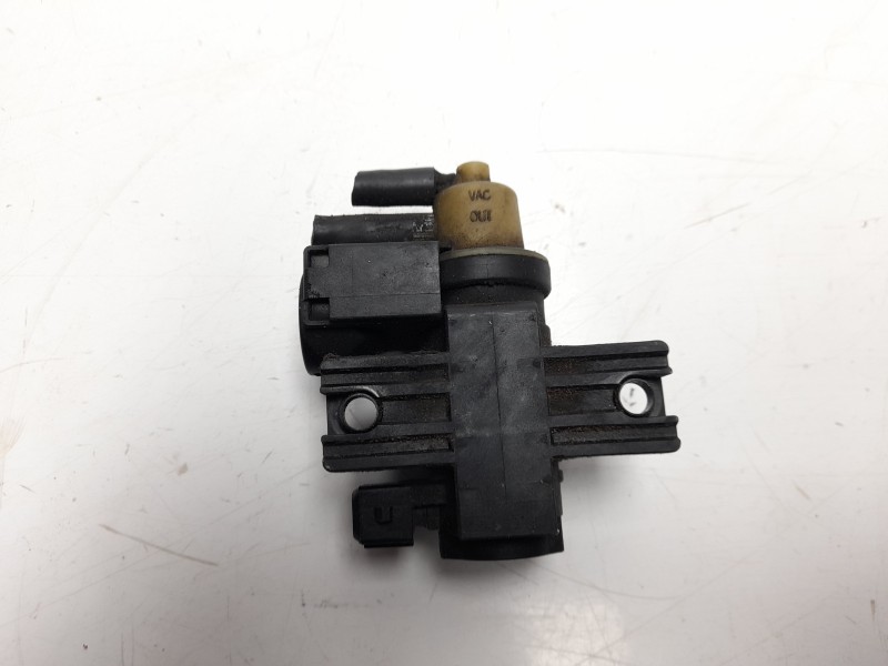 Recambio de valvula aire adicional para mercedes-benz clase a (w176) a 180 cdi blueefficiency (176.012) referencia OEM IAM 82007