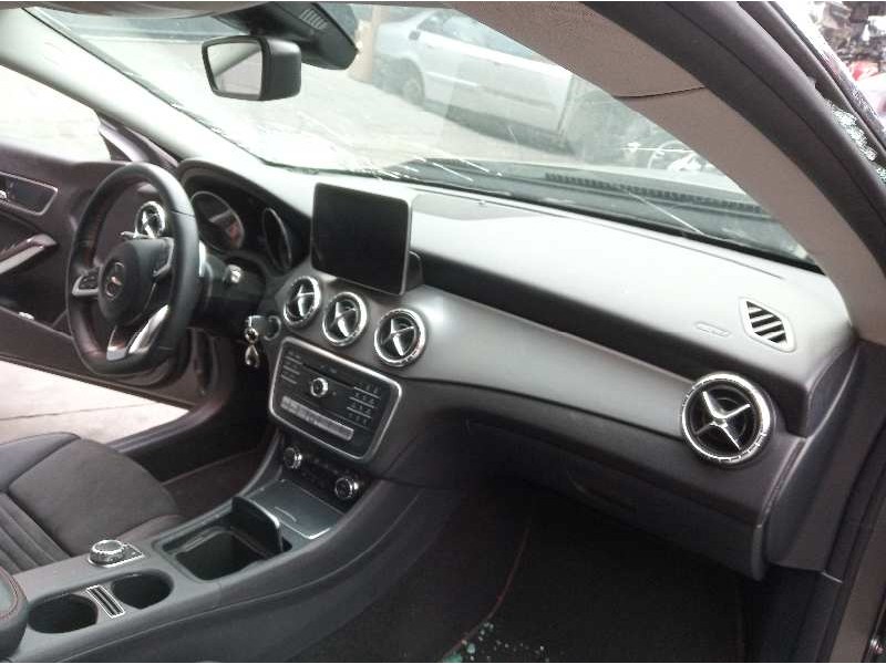 mercedes-benz clase cla (w117) shooting brake del año 2017