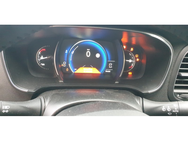 renault megane iv berlina 5p del año 2017