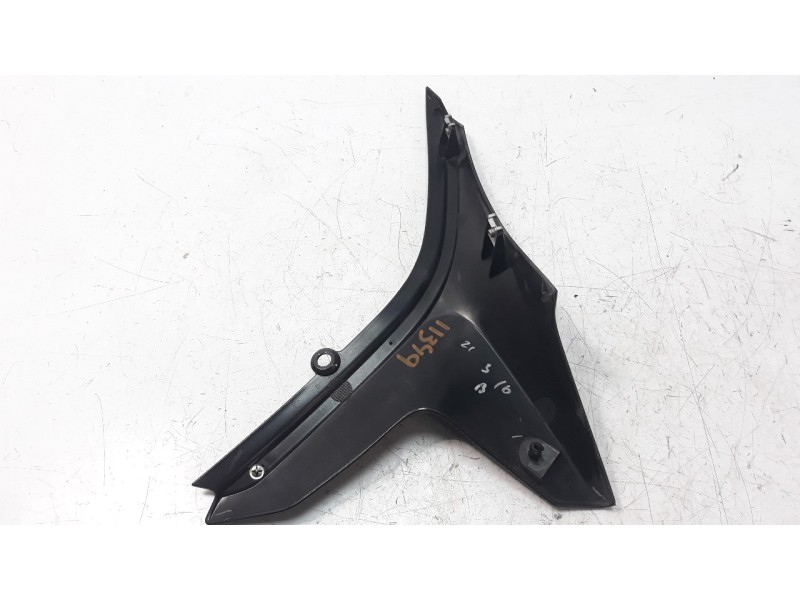 Recambio de moldura para ducati scrambler referencia OEM IAM 48211991B  