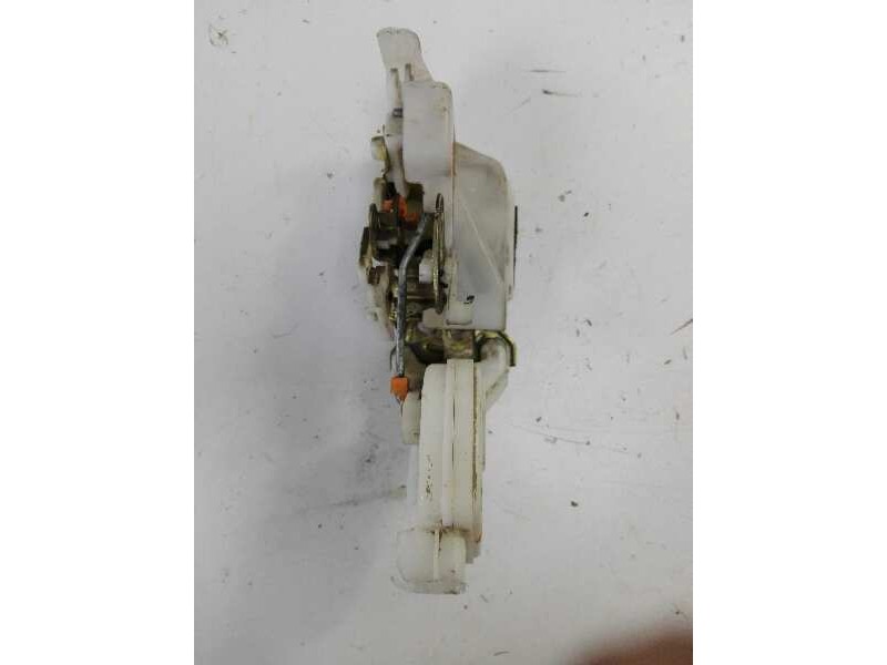 Recambio de cerradura puerta trasera izquierda para mitsubishi montero (v60/v70) 2.5 tdi sahel (3-ptas.) referencia OEM IAM MR51