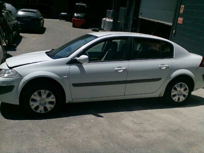 renault megane ii classic berlina del año 2007