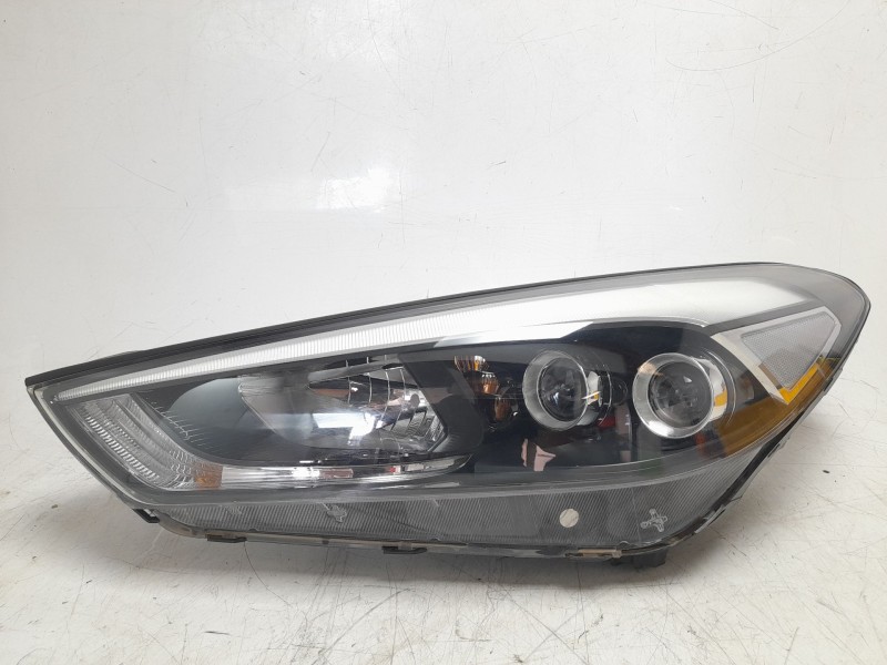 Recambio de faro izquierdo para hyundai tucson kosmo 4wd referencia OEM IAM   