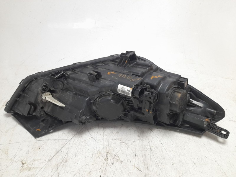 Recambio de faro izquierdo para hyundai tucson kosmo 4wd referencia OEM IAM   
