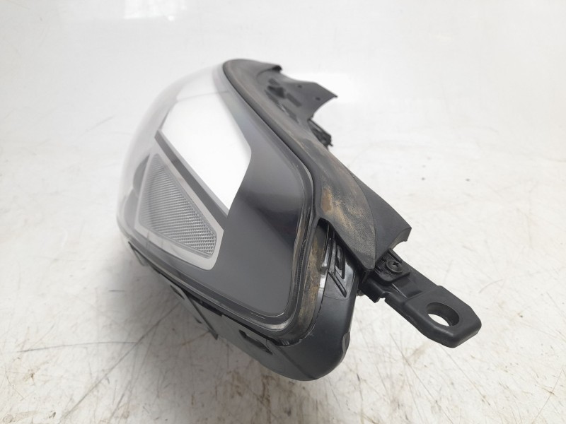Recambio de faro izquierdo para hyundai tucson kosmo 4wd referencia OEM IAM   