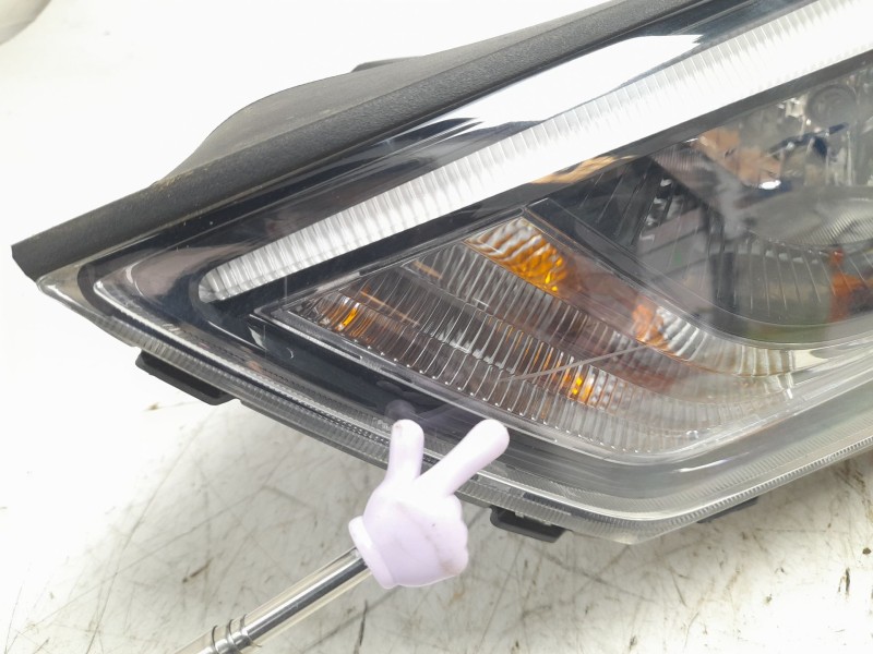 Recambio de faro izquierdo para hyundai tucson kosmo 4wd referencia OEM IAM   