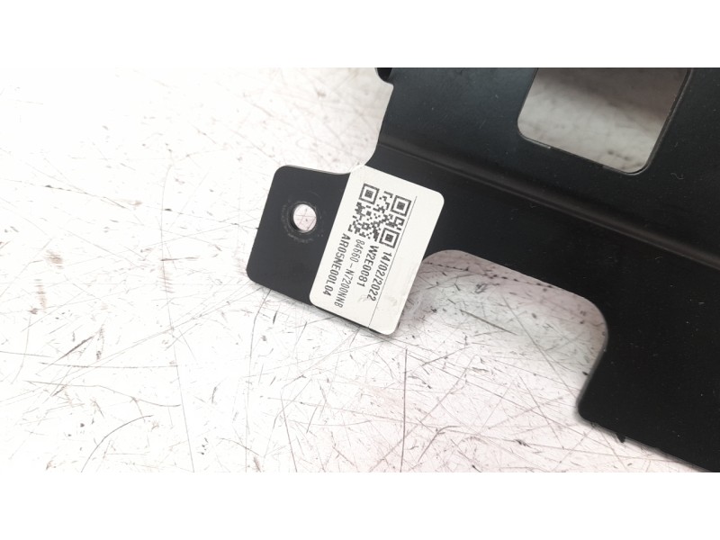 Recambio de apoyabrazos central para hyundai tucson (nx) maxx 2wd referencia OEM IAM 84660N7200NNB  
