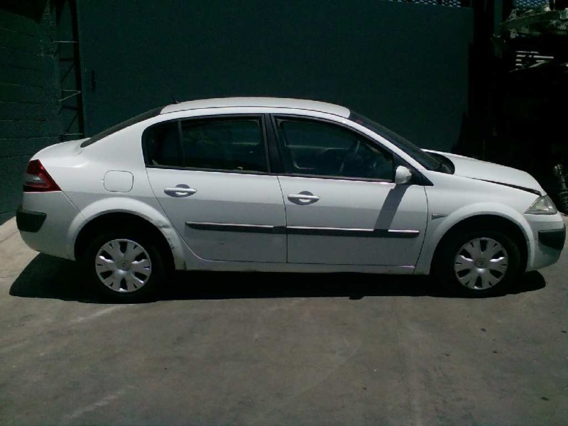 renault megane ii classic berlina del año 2007