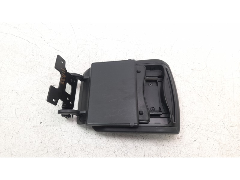 Recambio de apoyabrazos central para hyundai tucson (nx) maxx 2wd referencia OEM IAM 84660N7200NNB  