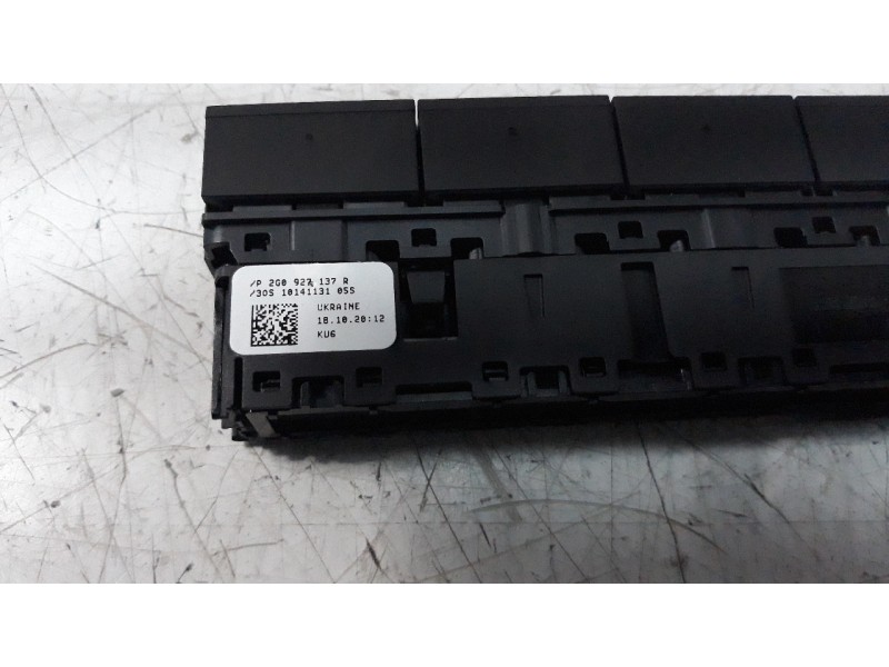 Recambio de mando multifuncion para volkswagen polo 1.0 tsi referencia OEM IAM 2G0927137R  