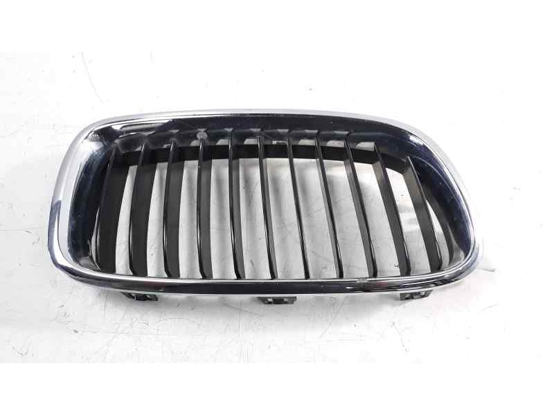 Recambio de rejilla delantera para bmw serie 3 lim. (f30) 320d referencia OEM IAM 19297610 107063315 BM0282013
