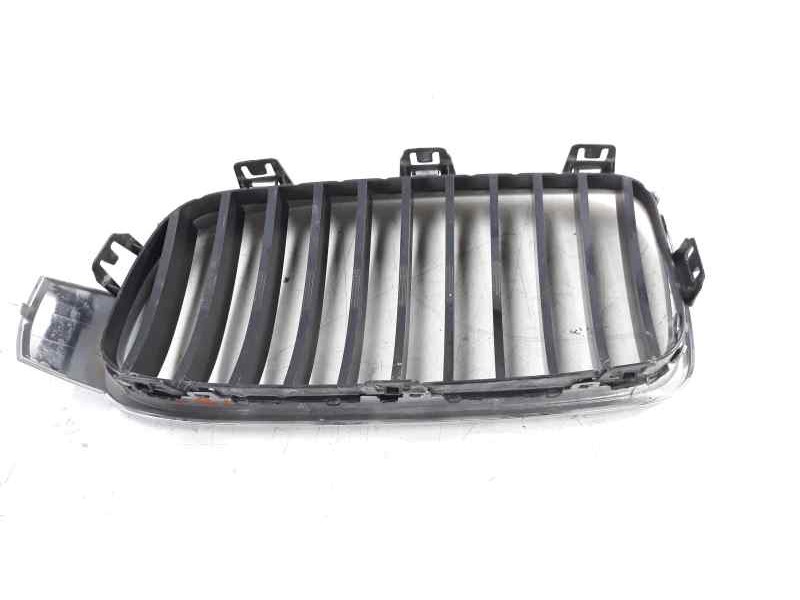 Recambio de rejilla delantera para bmw serie 3 lim. (f30) 320d referencia OEM IAM 19297610 107063315 BM0282013