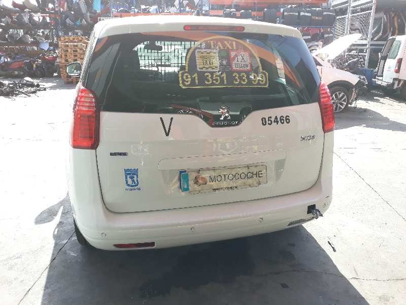 peugeot 5008 del año 2015