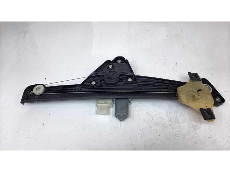 Recambio de elevalunas delantero izquierdo para renault clio v zen referencia OEM IAM 807216723R  