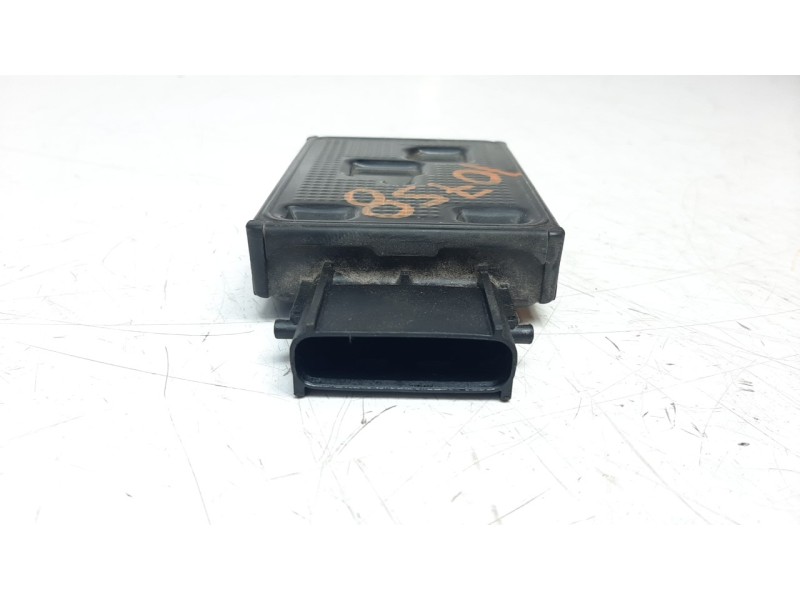 Recambio de modulo electronico para lexus is 2.5 16v cat (híbrido) referencia OEM IAM 8957134070A  